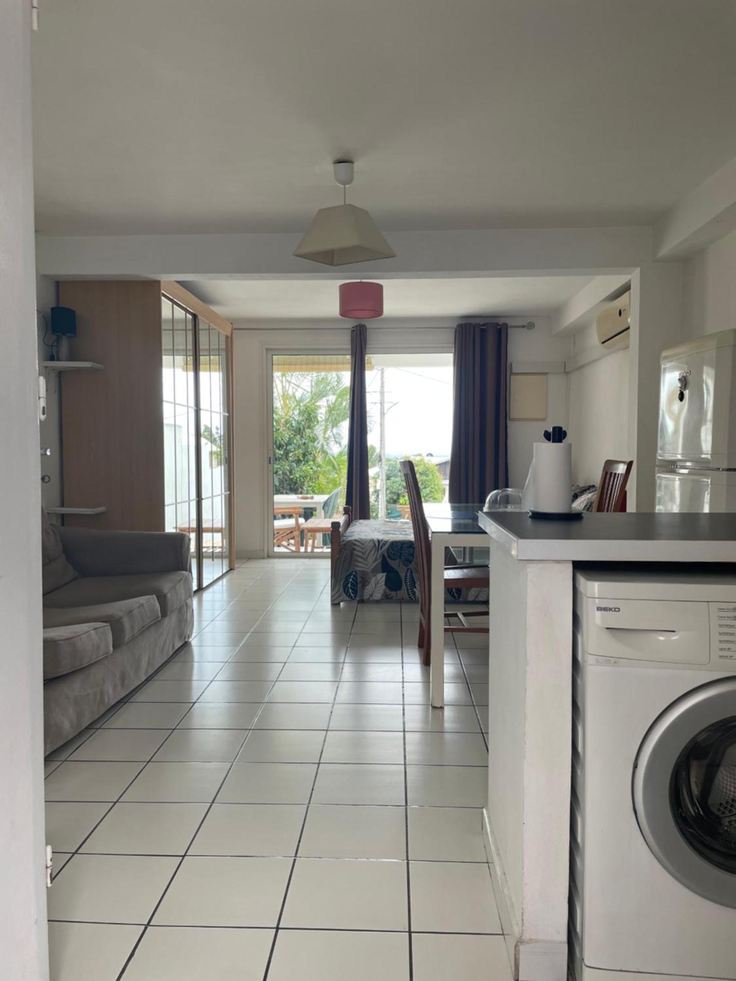 Studio 40M2 Saint Gilles Les Bains Eksteriør bilde